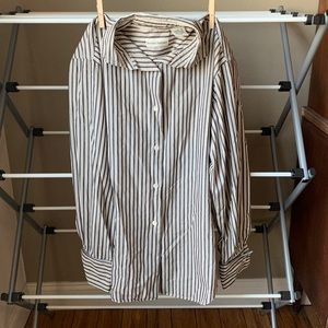 Banana republic button up blouse. Size XS. 100% cotton.